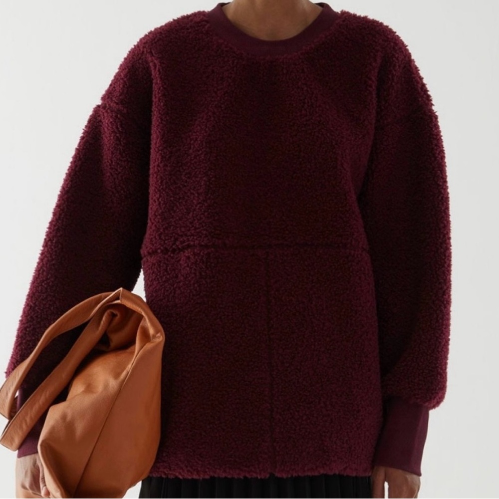 COS Oversized Teddy Fleece Wool Mix Sweatshirt In Burgundy Maroon XS S